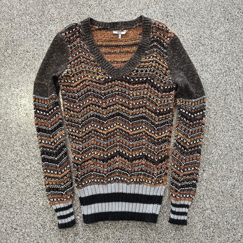BKE Buckle V Neck Sweater Womens Small Open Knit Long Sleeve Brown Orange